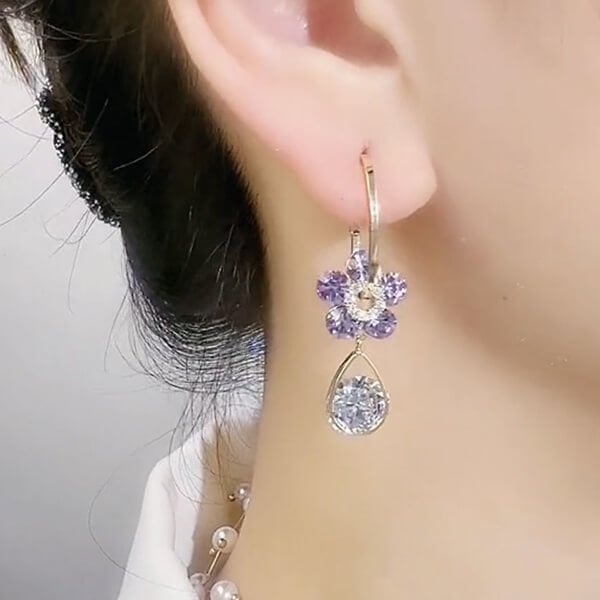 FloraLuxe™ | Elegant Floral Earrings with Sparkling Stones