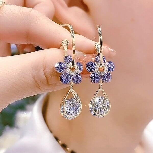 FloraLuxe™ | Elegant Floral Earrings with Sparkling Stones